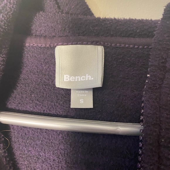 Bench sweater - Picture 2 of 2